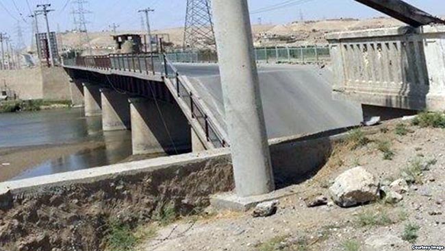 وحدت: تخریب پُل آلچین ضربه محکم بر اقتصاد افغانستان وارد کرده‌است 